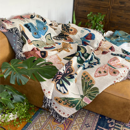 The Lilly Woven Blanket