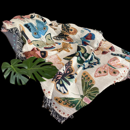 The Lilly Woven Blanket