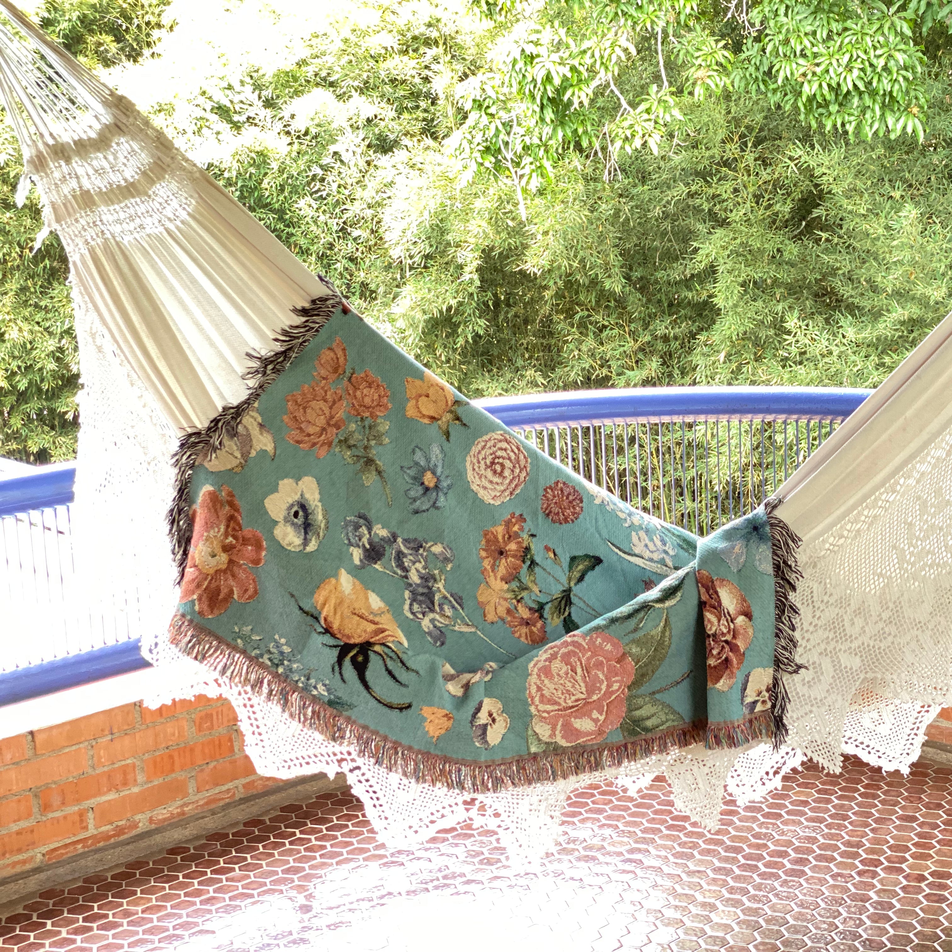 The Vintage Garden Woven Blanket